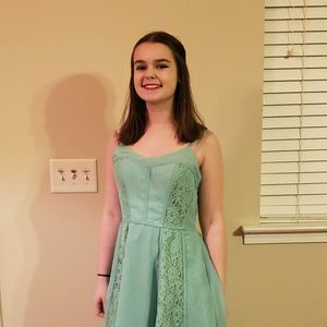 Meet your Posher, Abbey